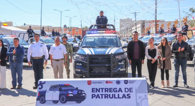 Huejotzingo fortalece su seguridad: Roberto Solís da banderazo de salida a 17 nuevas patrullas para blindar al municipio