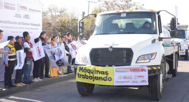 Bienestar integral para familias; Gobierno de Puebla pavimenta vialidades con 60% de ahorro