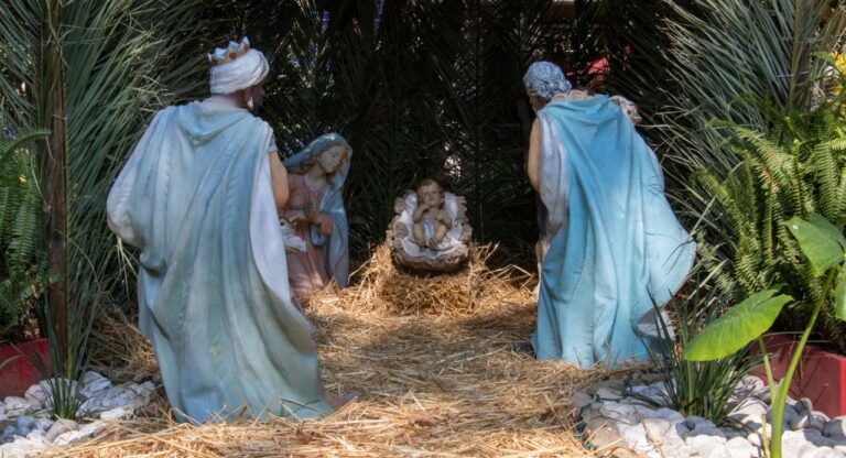 La Navidad más allá del consumo: académico IBERO Puebla invita a recuperar su sentido original