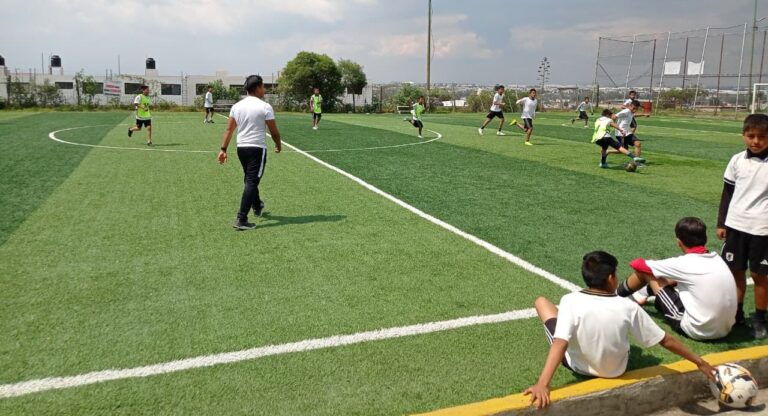 Rescate de espacios deportivos reconstruye el tejido social: Gobierno de Puebla