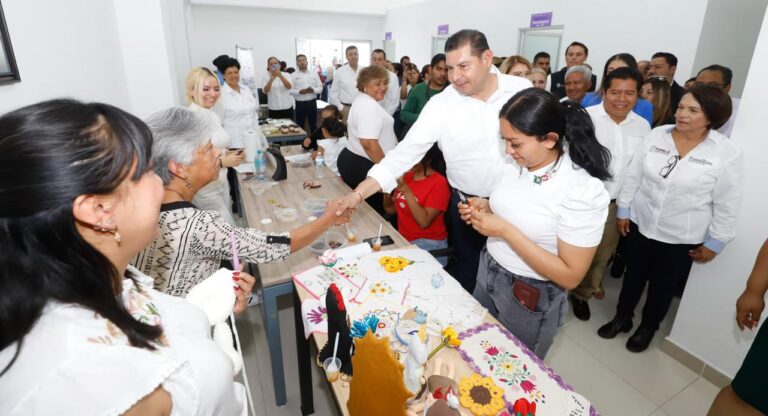 Gobierno Estatal protege y acompaña a poblanas, más de 171 mil atendidas en Centros LIBRE