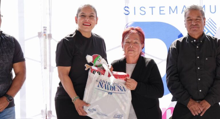 Inicia Lupita Cuautle entrega de Canasta Navideña 2025