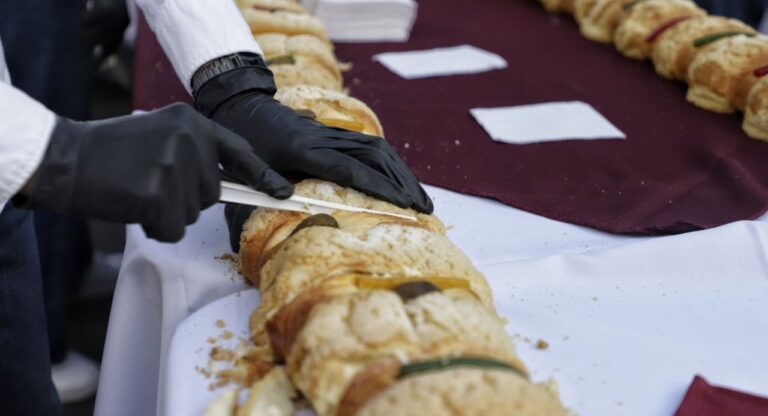 DIF Puebla Capital buscará superar récord Guinness con rosca de Reyes monumental