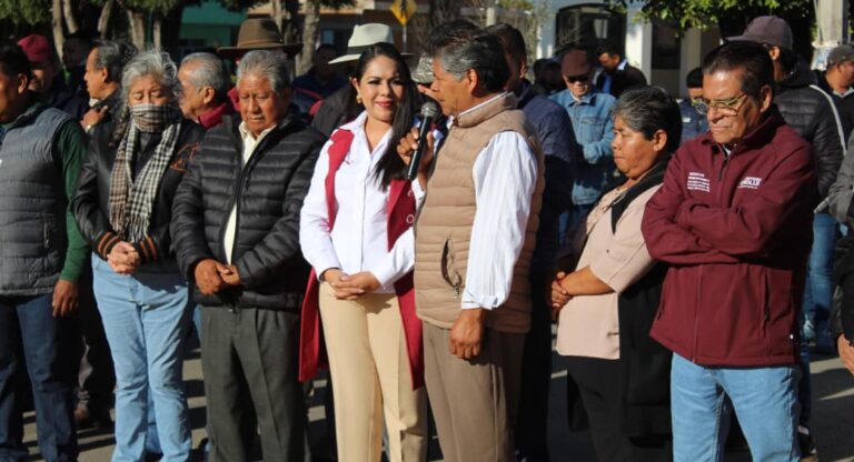 Continúa Tonantzin Fernández rehabilitando vialidades de San Pedro Cholula
