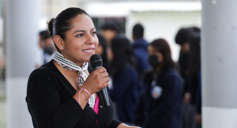 Impulsa Lupita Cuautle a estudiantes sobresalientes en la décima edición del programa escolar