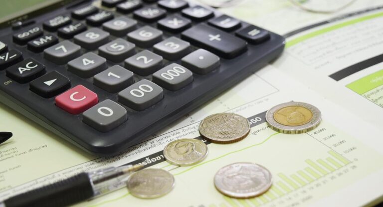 Salir de deudas es el principal propósito financiero de los mexicanos en 2026