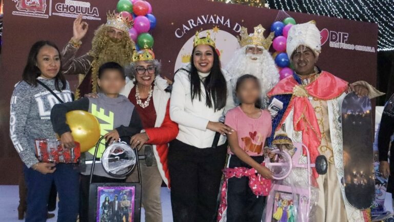 Da inicio Tonantzin Fernández a la Caravana de la Transformación en San Pedro Cholula