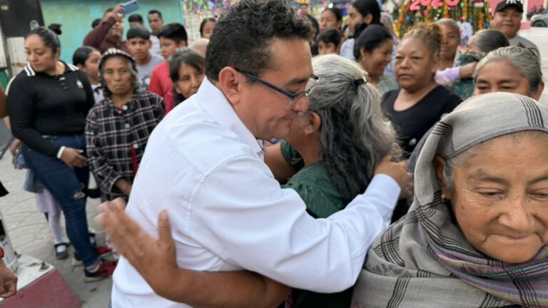 Fortalece Pavel Gaspar vínculo con habitantes de la Mixteca poblana