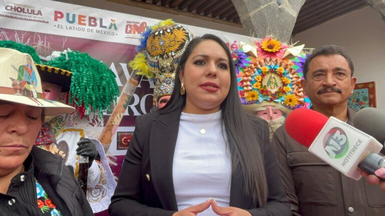 Evalúan conservar iluminación decorativa en los portales de San Pedro Cholula