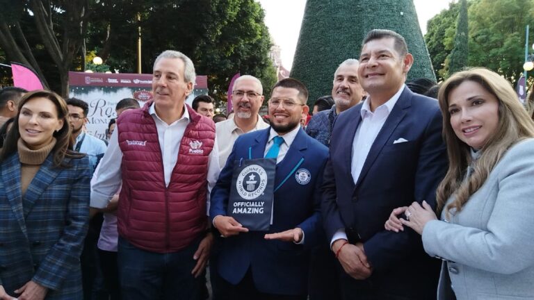 DIF Municipal rompe récord Guinnes con la rosca de reyes más grande