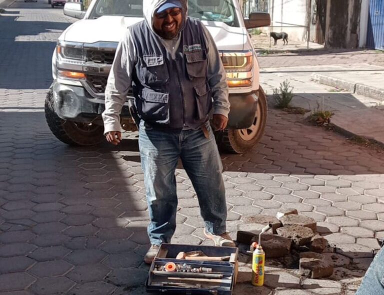 SOSAPACH atiende de manera inmediata fugas de agua en la cabecera municipal de San Pedro Cholula
