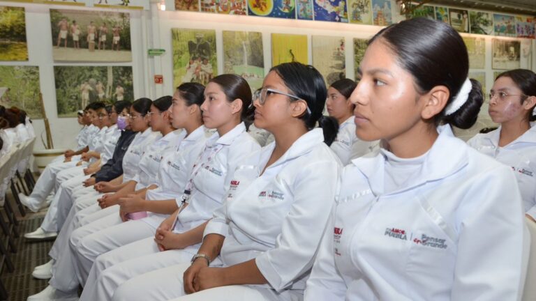Realiza USEP curso de inducción a campos clínicos de enfermería
