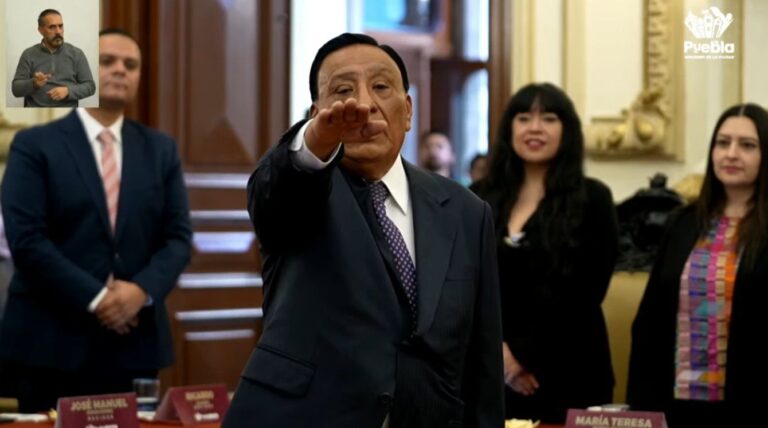 Rinde protesta Rufo Juárez secretario del ayuntamiento