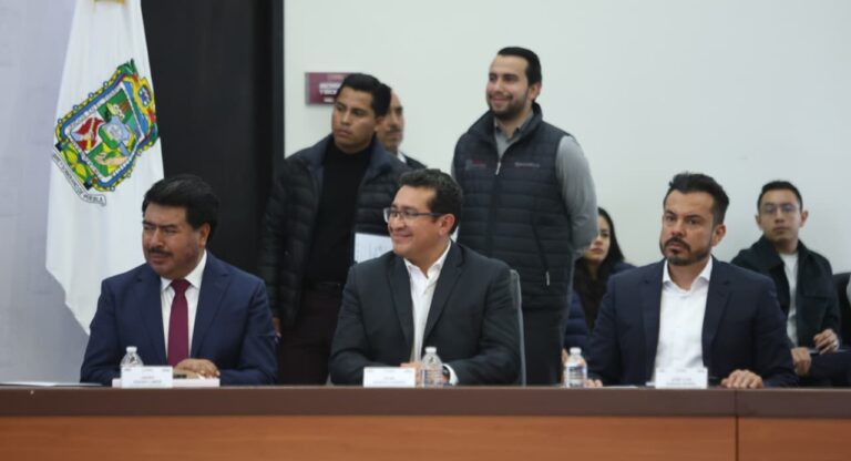 Asiste Pavel Gaspar a firma de convenio para impulsar proyectos estratégicos 