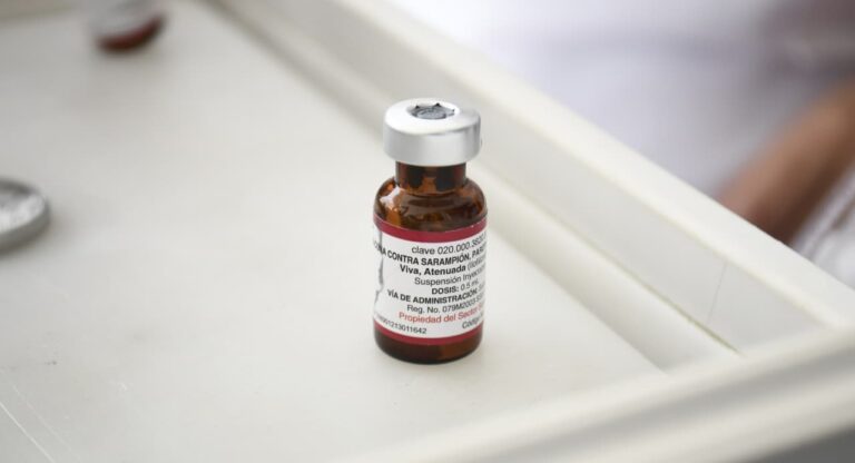 Secretaría de Salud garantiza vacuna contra sarampión en todo el estado