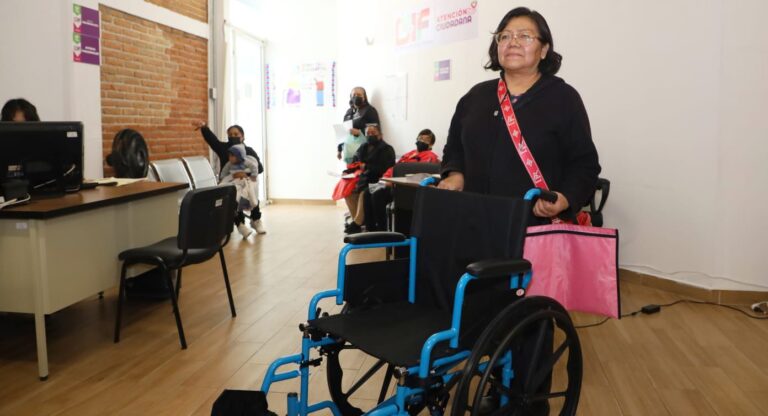 Entrega Gobierno de Pepe Chedraui aparatos ortopédicos solicitados durante jornadas de Día del Pueblo