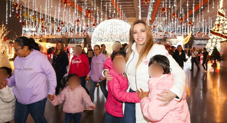 Menores de Casas de Asistencia SEDIF conviven con alegría en el festival navideño “Por Amor a Puebla”