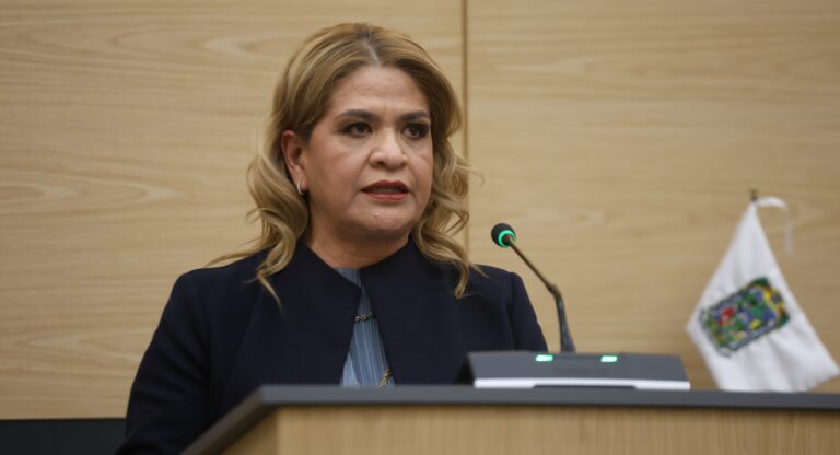 Comparece secretaria de Planeación, Finanzas y Administración; subraya resultados de la política de ingresos y austeridad 