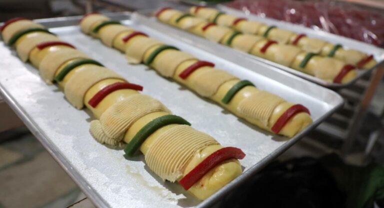 Arranca DIF Puebla Capital elaboración de la Rosca de Reyes monumental