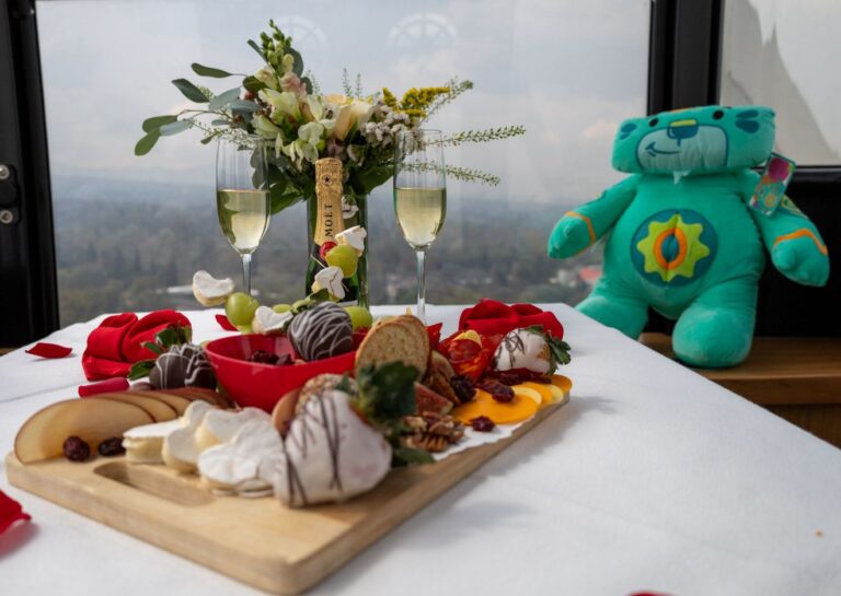 Vive San Valentín en las alturas en Aztlán Feria de Chapultepec