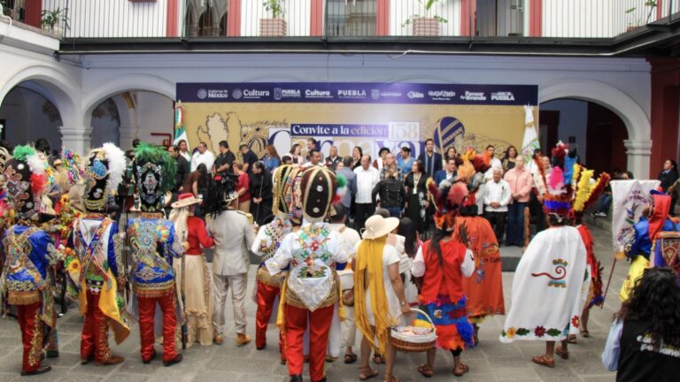 El Carnaval más chingón se vive en Huejotzingo: Roberto Solís encabeza convite en Casa Aguayo