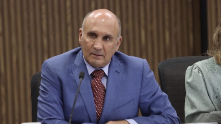 Comparece secretario de Desarrollo Económico y Trabajo ante Comisión del Congreso 