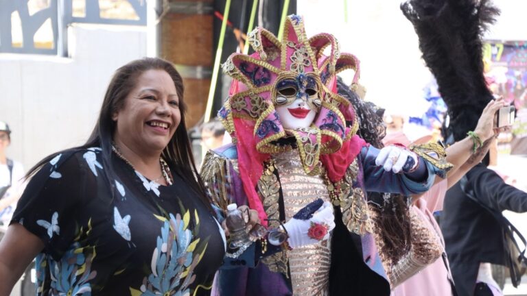 Impulsa Gabriela Chumacero preservación del patrimonio cultural con presentación de Huehues de Analco