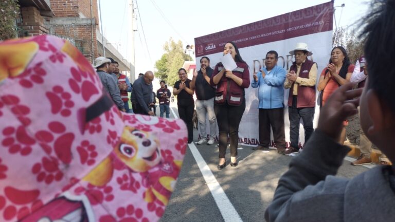 “Nuestros niños no volverán a ensuciarse para llegar a la escuela”: vecino de la calle 4 Norte en San Juan Tlautla