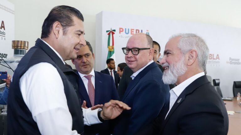 Gobierno Estatal, empresarios y universidades conforman Comité de la Feria de Puebla 2026