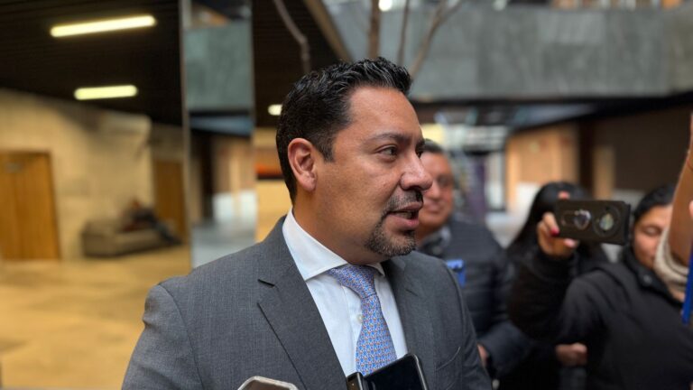 Comunidades de juegos en línea serán reguladas para evitar que menores sean “enganchados”