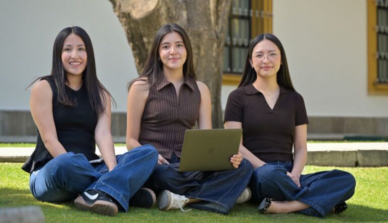 Estudiantes de Diseño de Información Visual de la UDLAP, ganadoras del Premio Nacional de Diseño: Diseña México 2025