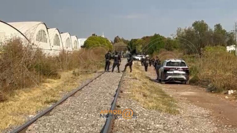 Hallan cadáver putrefacto junto a las vías del tren en San Felipe Hueyotlipan