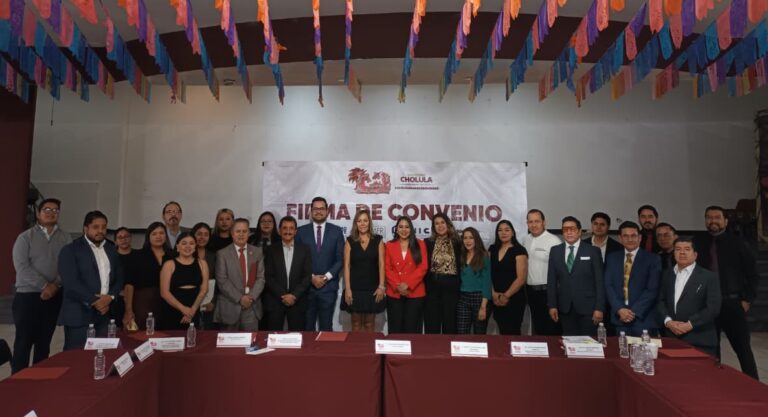 Tonantzin Fernández fortalece vinculación académica con universidades poblanas