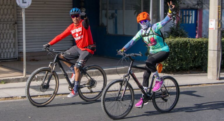 Celebran Mes del Amor y la Amistad en la Vía Recreativa Metropolitana