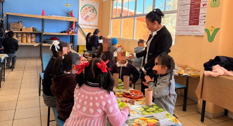 Apoyos del SEDIF impulsan permanente bienestar de familias poblanas