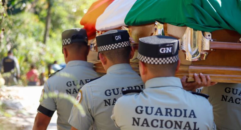 Guardia Nacional rinde honores póstumos a sargento poblano caído en Jalisco