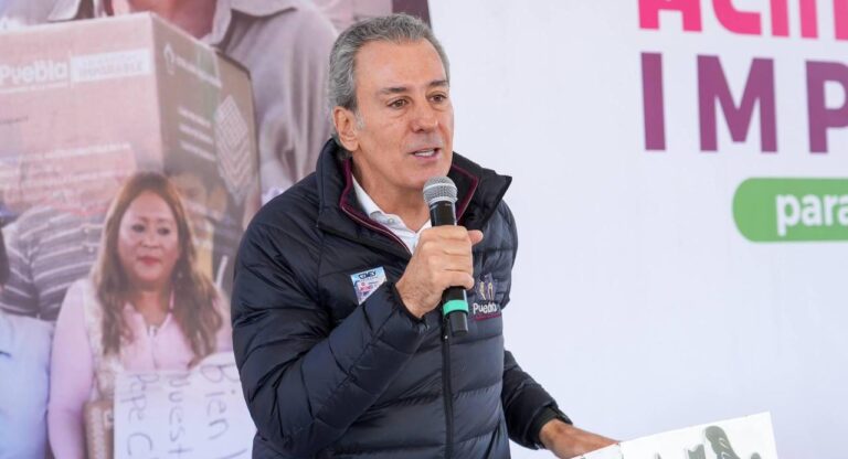 Pepe Chedraui entrega más de 2 mil 600 despensas del programa “Alimentación Imparable” en San Baltazar Tetela
