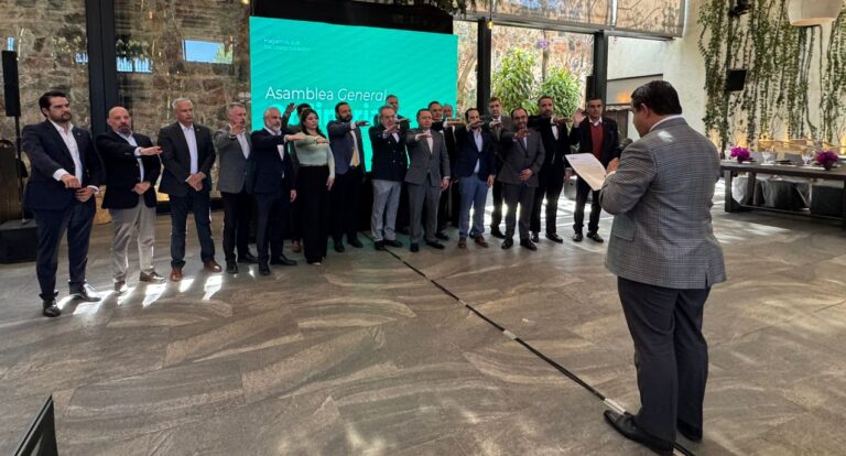 Juan Pablo Cisneros Madrid asume formalmente la presidencia del CCE de Puebla 