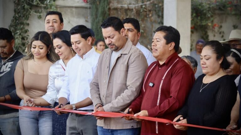 Mateo Hernández fortalece espacios comunitarios con nuevo techado en Plaza Cívica de la colonia Cuauhtémoc