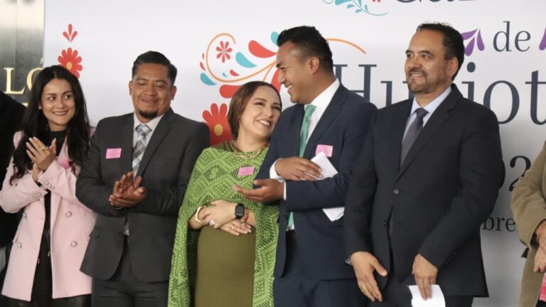 Huejotzingo hace historia: Roberto Solís y Lizeth Sánchez presentan la edición 158 del carnaval en el Senado