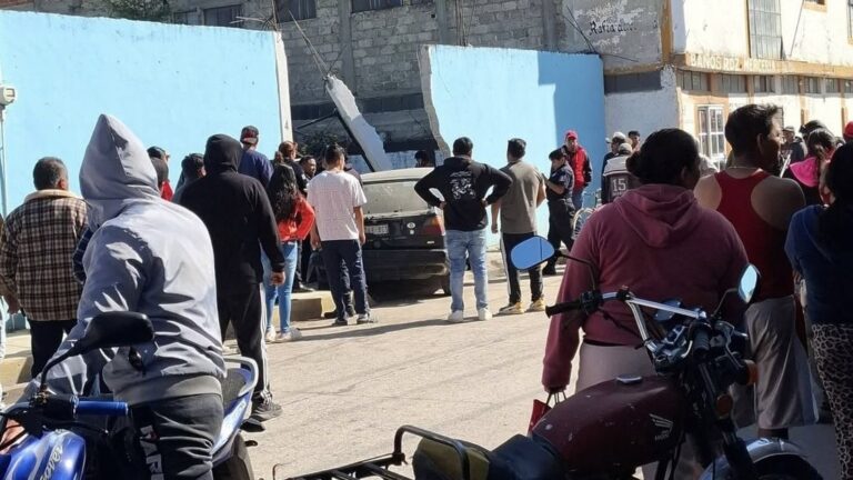 Muere atropellada por un auto que era perseguido en San Martín Texmelúcan