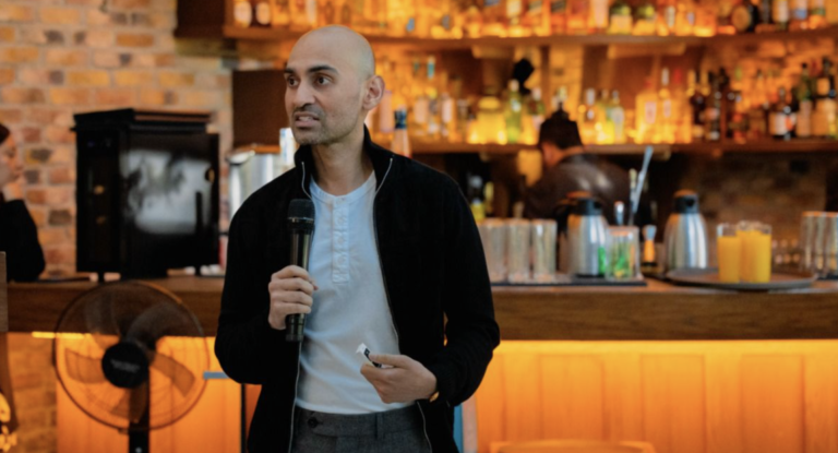 La IA evoluciona la forma en que las marcas ganan clientes: Neil Patel 