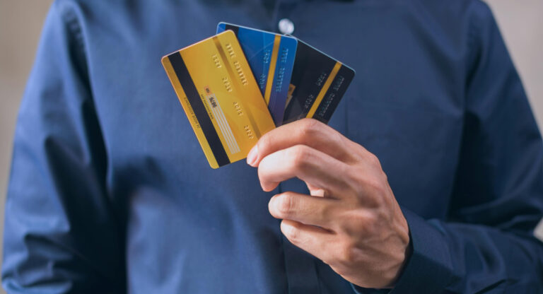 Transacciones con tarjeta en México crecen 6% anual a inicios del 2026: GBM