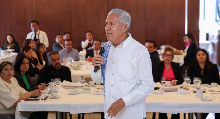 Fortalece SEP Puebla coordinación administrativa para mejorar atención