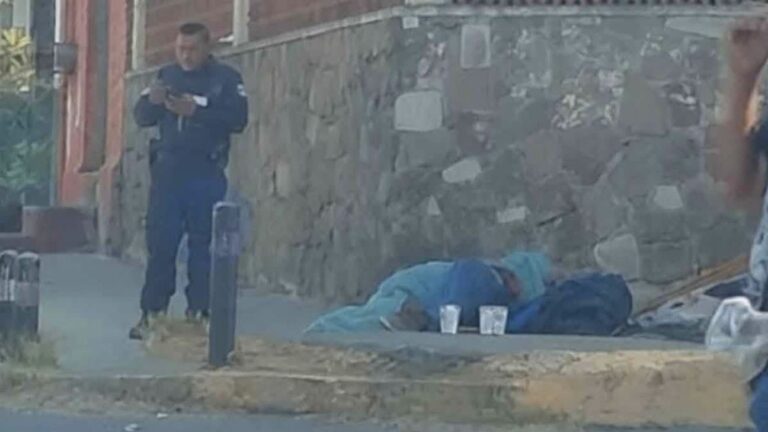 Muere indigente en calles de “La Loma”, era alcohólico y broncoaspiró