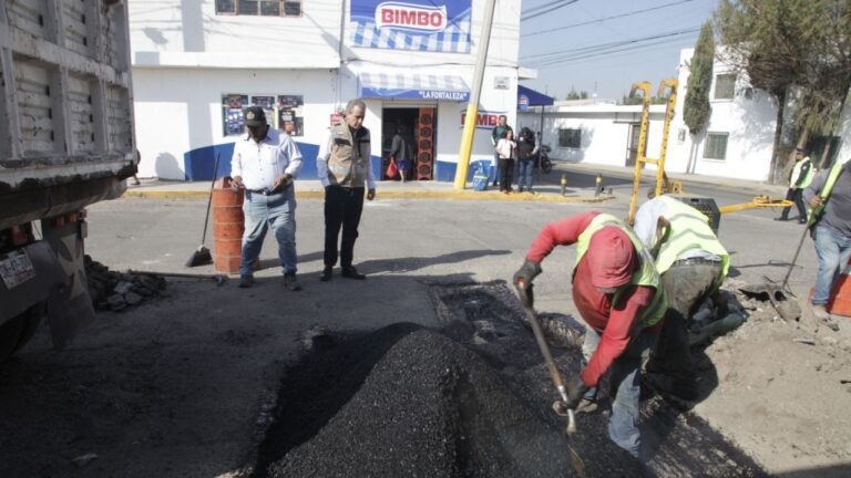 Continúa Pepe Chedraui con supervisión a trabajos de bacheo por diferentes zonas de la ciudad