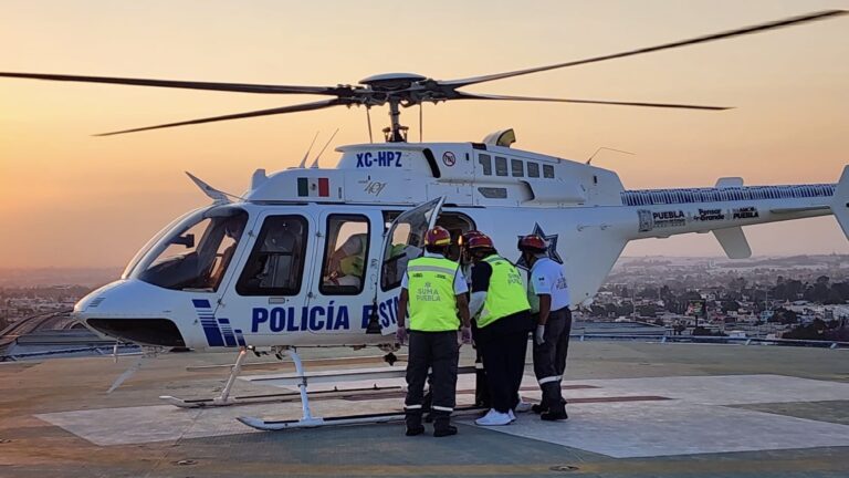 Ambulancia aérea permite asistencia inmediata a mujer y su hijo accidentados en Pantepec