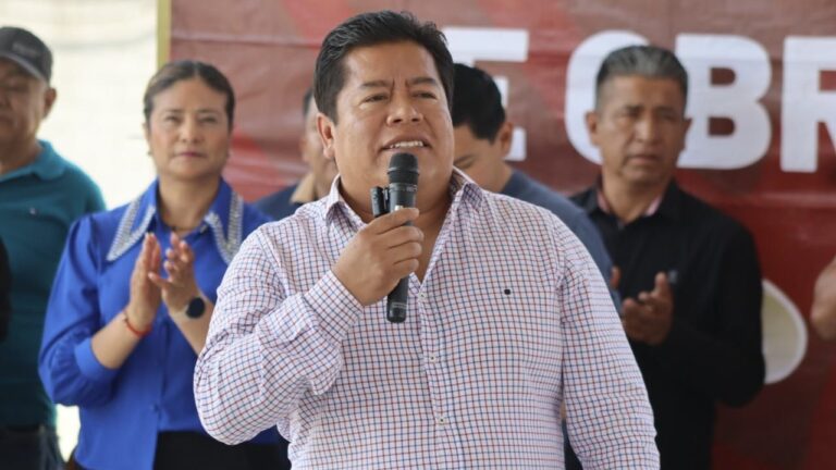 Tecamachalco fortalece la infraestructura educativa con nuevo techado en Xochimilco