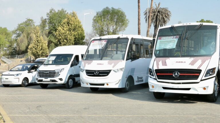 Entrega Armenta más de 11 mdp a fondo perdido para unidades nuevas de transporte público