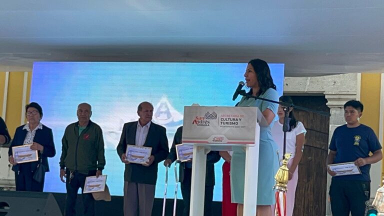 Conmemora Lupita Cuautle 50 años de Fe